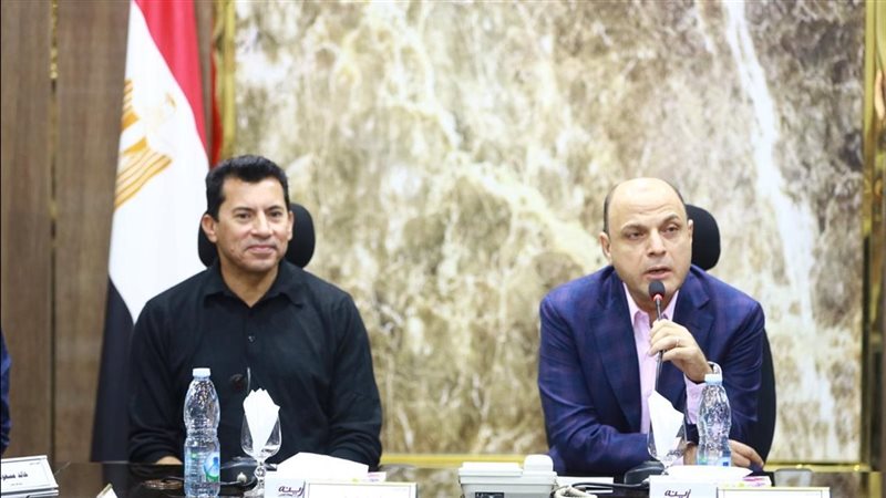 لقاء وزير الشباب