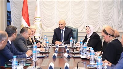 وزير التعليم يستقبل الدكتور علي جمعة لبحث سبل تعزيز التعاون مع مؤسسة 