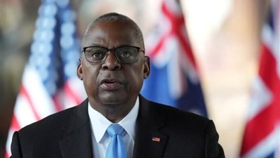 الجيش الأمريكي يتعهد بحراسة الدولة والبعد عن المعترك السياسي