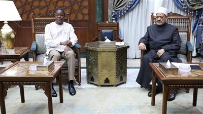 شيخ الأزهر: مستعدون لتكثيف دورات تدريب أئمة بوركينا فاسو وصقل مهاراتهم في تفنيد الفكر المتطرف 