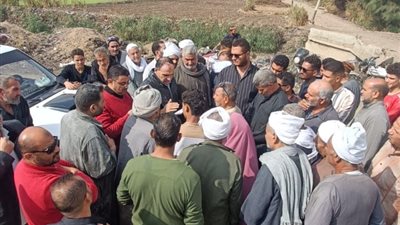 رئيس مدينة منيا القمح يتابع مشروعات الطرق بالشرقية