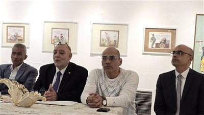 كواليس اكتشاف مصطفى حسين لرسام الكاريكاتير عمرو فهمي