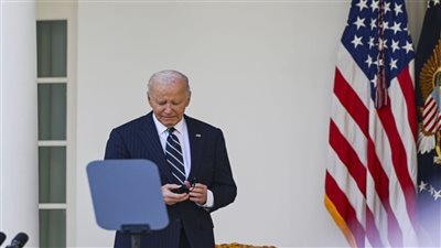 قاض فيدرالي يلغي برنامج بايدن للمهاجرين غير الشرعيين