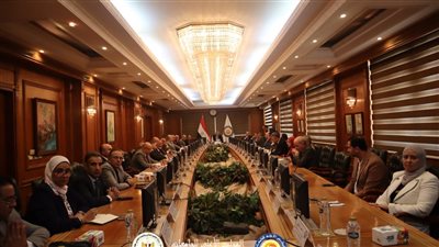 أعضاء هيئة التدريس المعارين للخارج عن قرار الـ 5 آلاف دولار للتجديد: غير عادل 