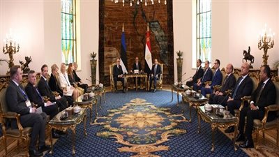 الرئاسة في أسبوع.. السيسي يفتتح المنتدى الحضري العالمي.. يهنئ ترامب بمناسبة فوزه بالانتخابات الأمريكية.. ويستقبل رؤساء إستونيا وفلسطين واليمن والسودان ووفد صندوق النقد