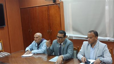 وكيل تعليم الدقهلية يجتمع بخريجي الدفعة الأولى من مبادرة ألف مدير مدرسة متميز