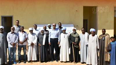 محافظ أسوان يتفقد مجمع الخدمات الصناعية بقرية الكوبانية (صور)