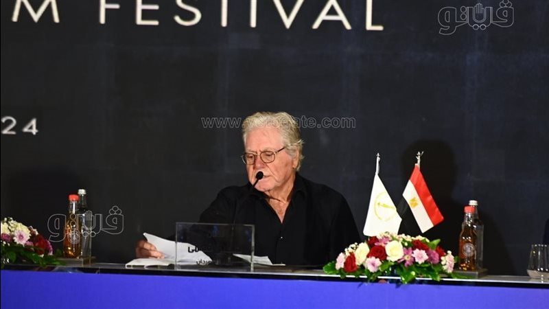 حسين فهمي، فيتو