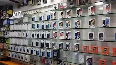 قلق بعد أنباء فرض رسوم على الموبايلات وارد الخارج وتوقف عملها داخل مصر (فيديو)