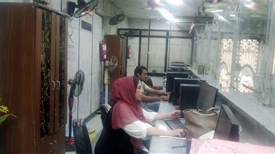  رئيس مدينة الزقازيق يتفقد سير العمل بالمركز التكنولوجي في الشرقية