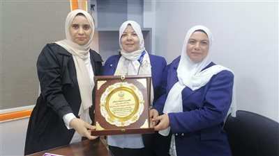 تكريم الفريق الطبي بقسم الكلى بمستشفى الحسينية بالشرقية