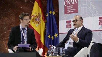 رئيس الرقابة المالية يشارك في اجتماعات المنظمة الدولية بإسبانيا