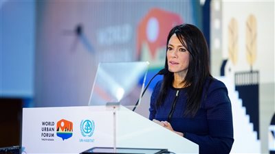 وزيرة التخطيط: مليار جنيه استثمارات رصف الطرق ببلاط 