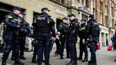 بعد أحداث أمستردام، وزير الداخلية الفرنسي: لن نلغي استضافة مباراة منتخبنا مع إسرائيل 