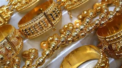 أسعار الذهب تواصل قفزاتها بالأسواق، وهذا سعر عيار 21 اليوم الخميس 