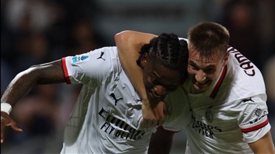  ميلان يتعادل مع كالياري 3-3 في الدوري الإيطالي (صور)