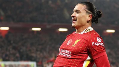 ليفربول يتقدم على أستون فيلا 1-0 بعد مرور 30 دقيقة 