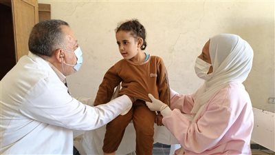 تقديم الخدمات الطبية المجانية لـ 1299 مواطنًا بقرية ههيا بمركز المنيا