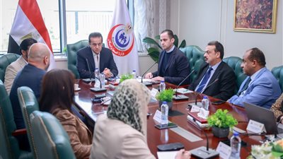 وزير الصحة يشدد على سرعة الانتهاء من إنشاء مستشفى العين السخنة 