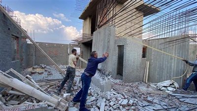  إزالة بناء مخالف بالمنصورة في الدقهلية (صور)