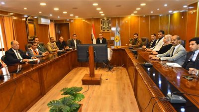 نائب محافظ أسيوط يلتقي بالكيانات الشبابية لمناقشة القضايا المجتمعية