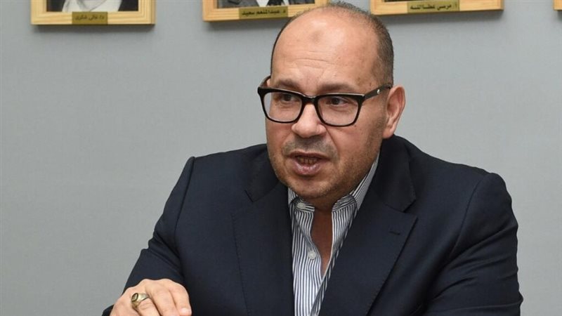 ياسر إدريس رئيس اللجنة