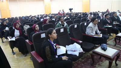 رئيس جامعة الفيوم يفتتح مسابقة الطالب المثالي لعام 2024-2025