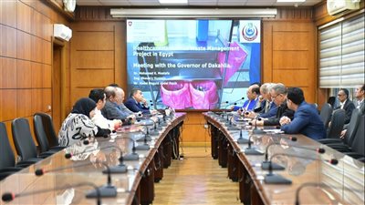 محافظ الدقهلية يستعرض مشروع المنظومة المتكاملة لإدارة المخلفات الطبية