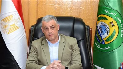 محافظ الإسماعيلية يستعرض خطة تطوير القرية الأوليمبية 