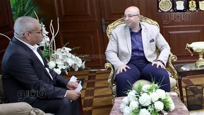 محافظ بني سويف ونقيب الأطباء يضعان حجر الأساس لـ 