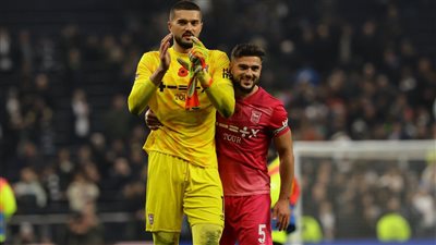 على حساب توتنهام، إبسويتش تاون تحقق أول فوز بالدوري الإنجليزي من 22 عاما