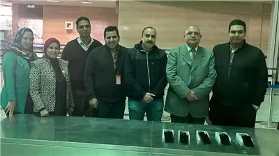 أخفاها بدورة المياه،إحباط محاولة تهريب أجهزة آي فون بحوزة راكب في مطار أسيوط