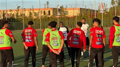 منتخب الناشئين 2008 يختتم استعداداته لمواجهة المغرب (صور) 