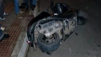 إصابة 4 أشخاص في حادث تصادم بطريق 