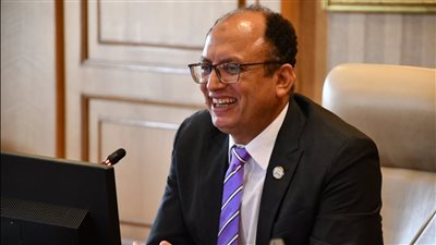 رئيس جامعة حلوان يترأس مجلس كلية التكنولوجيا والتعليم