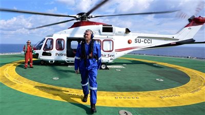 وزير البترول يتفقد أعمال حفر البئر الاستكشافي خنجر 1 بشمال الضبعة