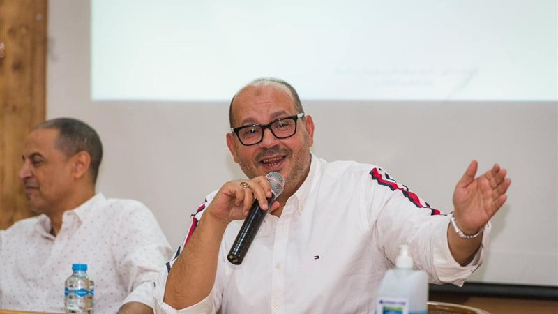 ياسر إدريس رئيس اللجنة