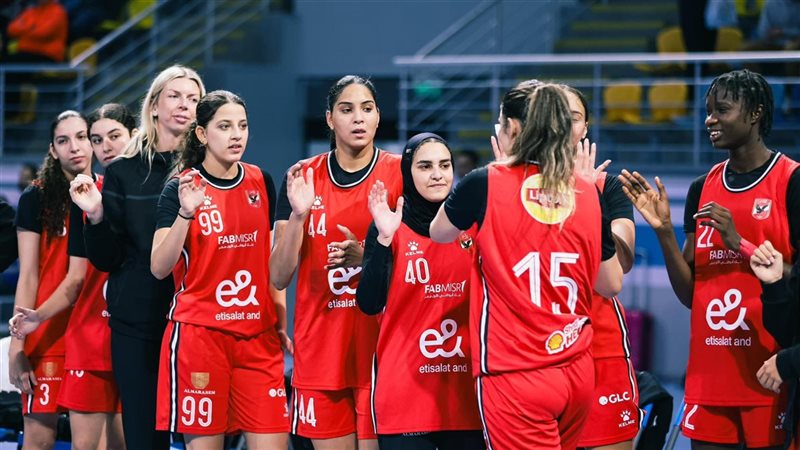  سيدات الأهلي يتوجن