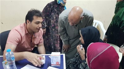 الكشف على 233 مواطن في قافلة طبية بجامعة بنها في القليوبية 