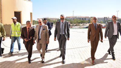 النعماني يستقبل أعضاء لجنة الأعلى للجامعات الأهلية