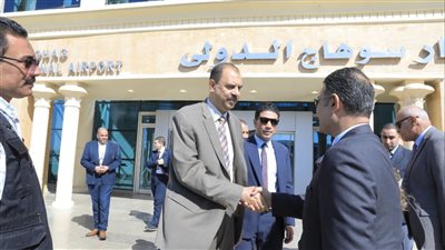  عبد الفتاح سراج يشهد مؤتمر عرض الفرص الاستثمارية بمطار سوهاج الدولي