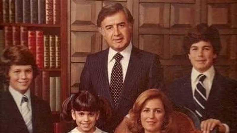 المخرج العالمى مصطفى
