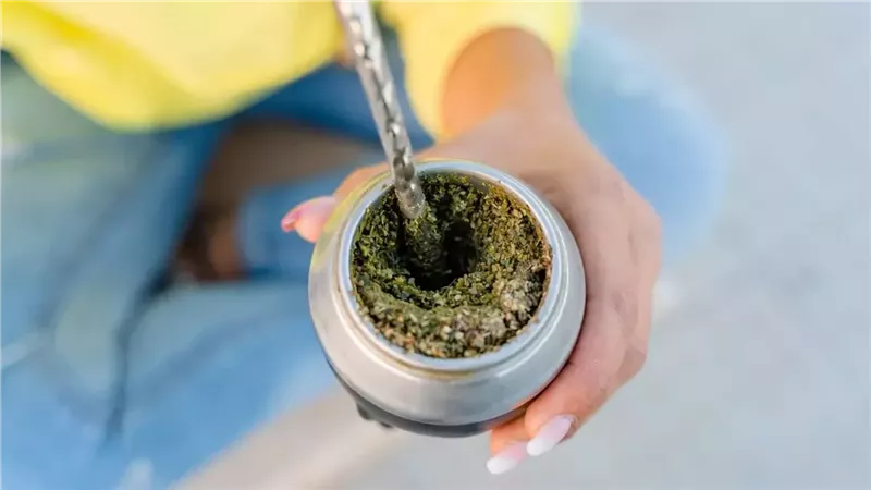 عشبة المتة، فيتو