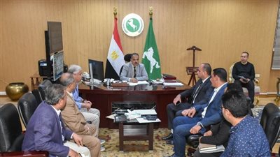 محافظ الشرقية يجتمع برؤساء 5 مراكز لبحث ملفي التصالح والاعتداء على أراضي الدولة 