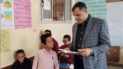 مدير تعليم دمياط يعقد اجتماعًا هامًا لمناقشة كفاءة العملية التعليمية (صور)