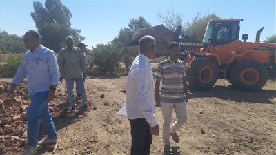 إزالة 16 حالة تعدٍّ على الأراضي الزراعية في الأقصر (صور)