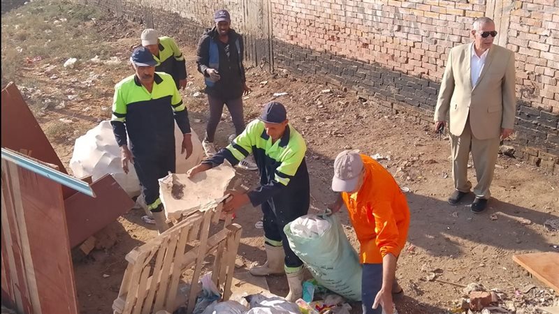 اعمال النظافة بشوارع