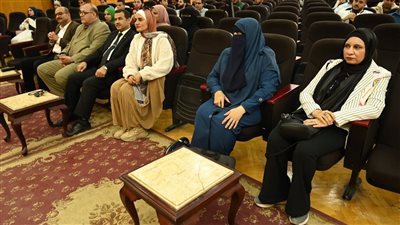 اختتام فعاليات النسخة 11 من مهرجان أمير الشعراء بجامعة الفيوم 