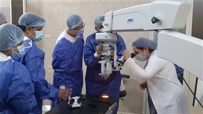 وصول ميكروسكوب جراحي بتكنولوجيا عالمية لمستشفى الرمد بأسيوط (صور)
