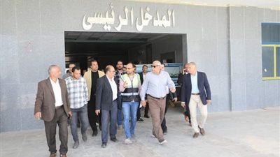 محافظ الوادي الجديد يوجه بدعم مستشفى الداخلة العام بـ 2 مليون و150 ألف جنيه
